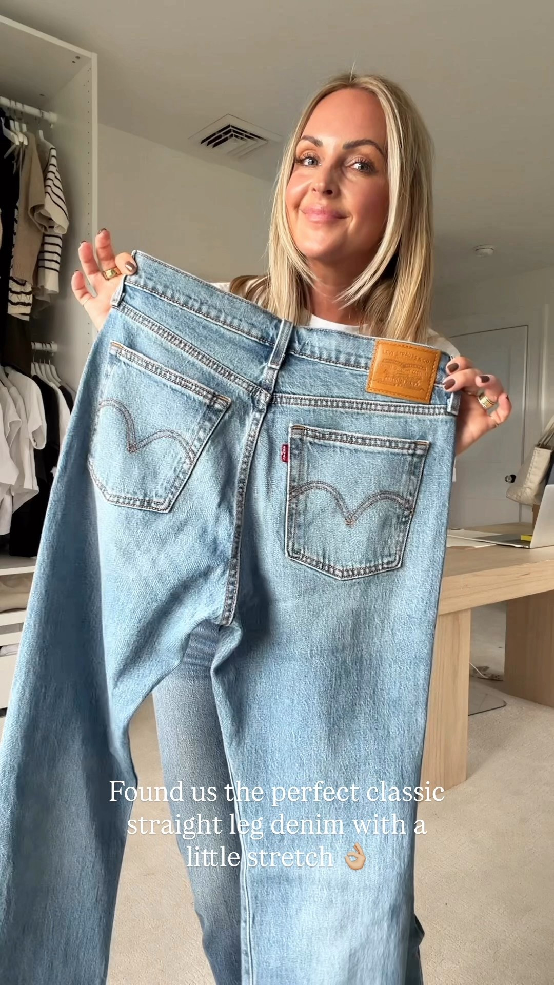 With constantly changing denim trends, it’s always nice to have a classic pair @levis denim in your wardrobe! This pair is perfect. They’re a mid-rise straight leg that never goes out of style. They also have just the right amount of stretch to make them comfy, but still flattering 👏🏻👏🏻👏🏻 wash is Invest Access #levispartner 

#LTKFindsUnder100