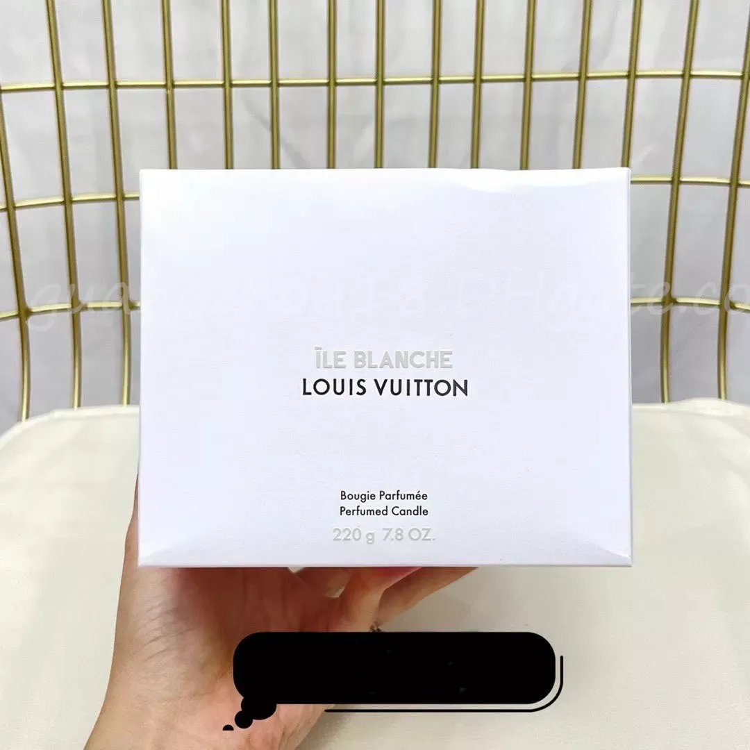 Louis Vuitton candle ILE BLANCHE unboxing 