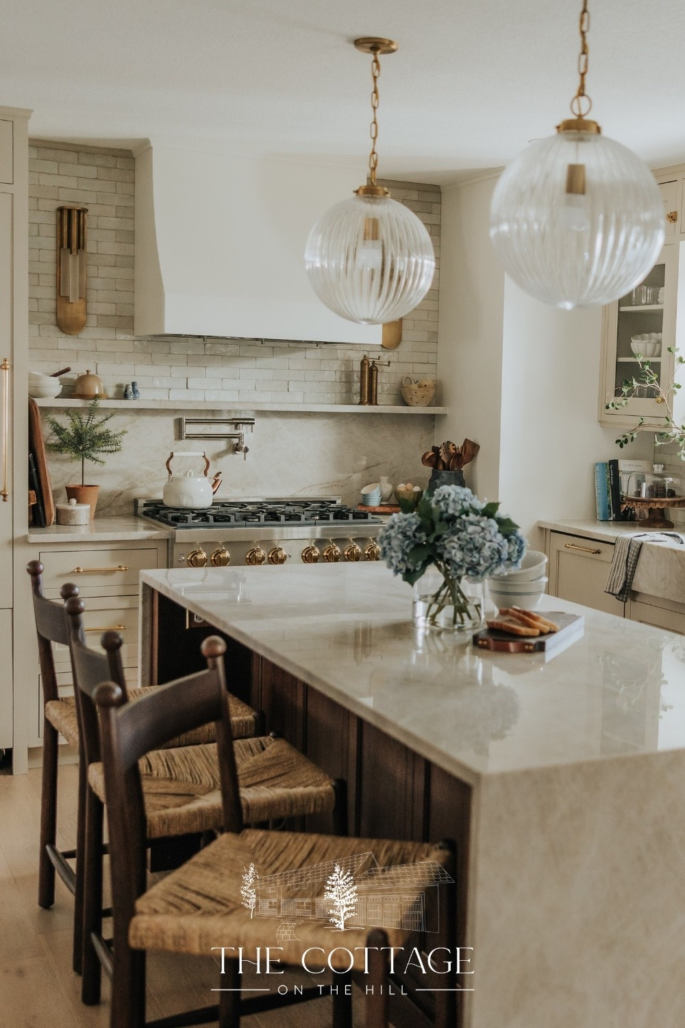 Love balancing the warm and cool tones in our cottage kitchen 

#LTKHome