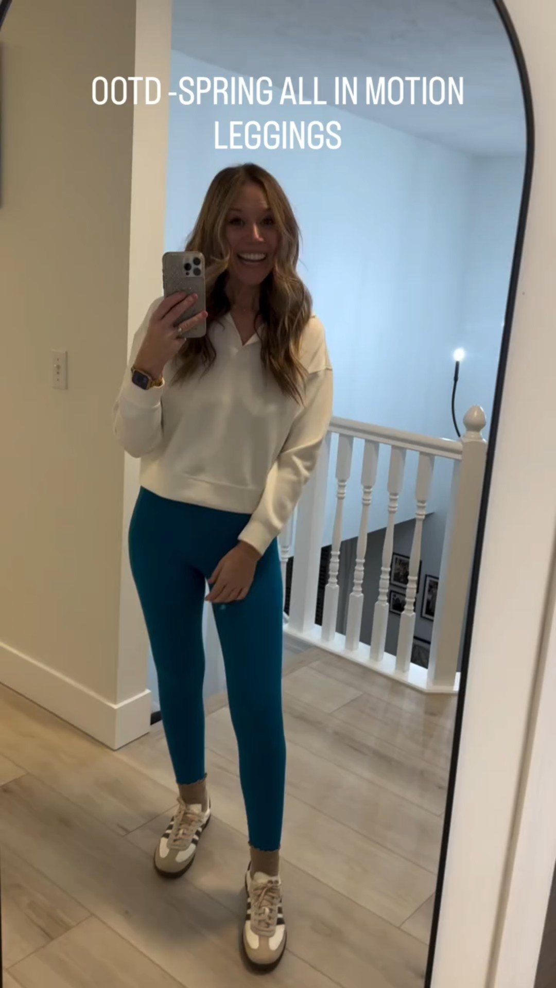 Easy outfit idea you can copy immediately:
✔ Bright leggings
✔ Neutral pullover
✔ Sambas
Simple. Flattering. Done.
#ootd #millenialmom #reelfashion