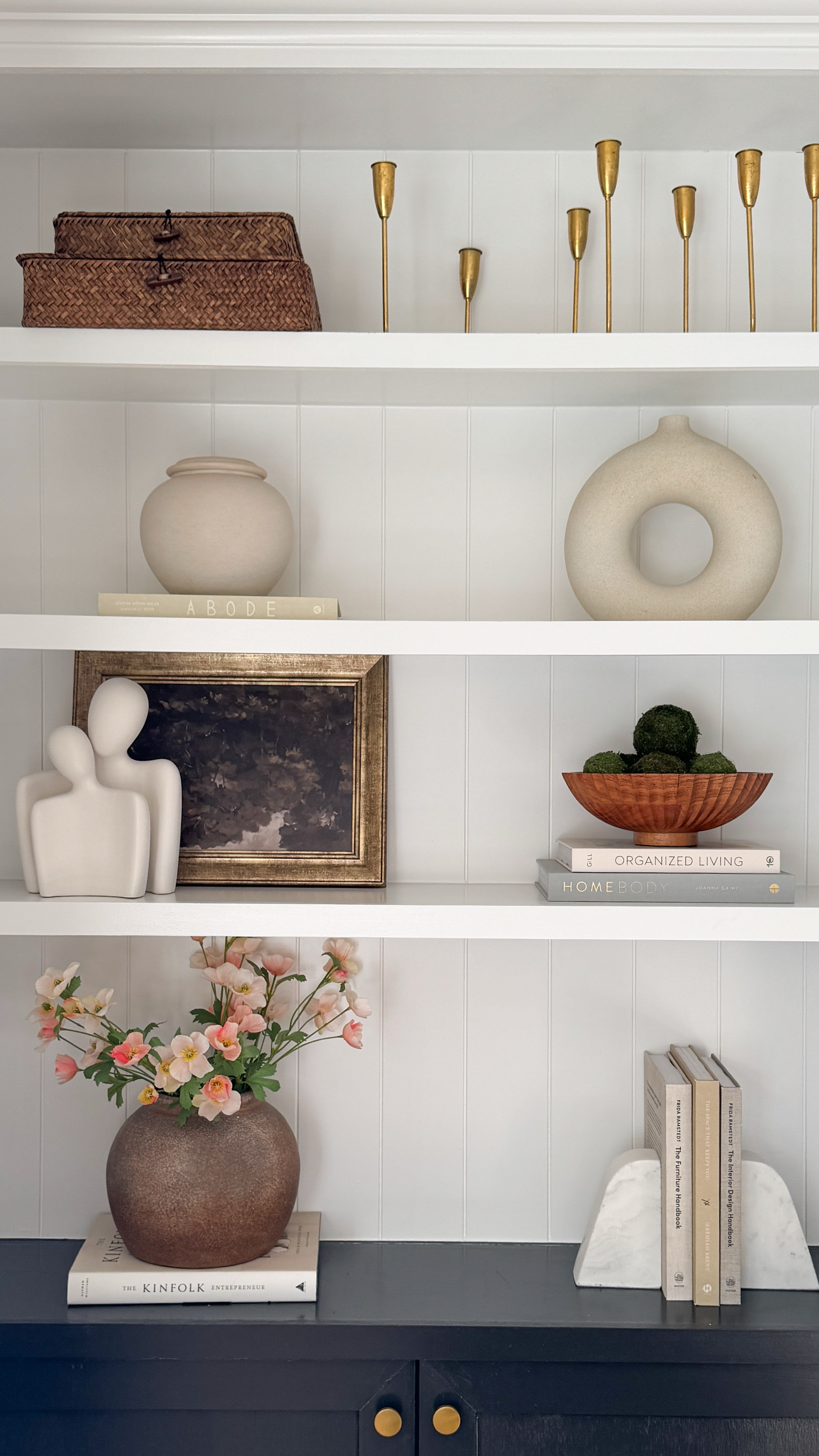 I always get asked how to style a shelf, and recently I found these gorgeous pieces from @Wayfair that make it so easy to create that high-end designer look, but without the price tag.  And they’re all on sale! 🎉

#WayfairPartner #Wayfair #Shelfstyling


#LTKSaleAlert #LTKFindsUnder100 #LTKHome