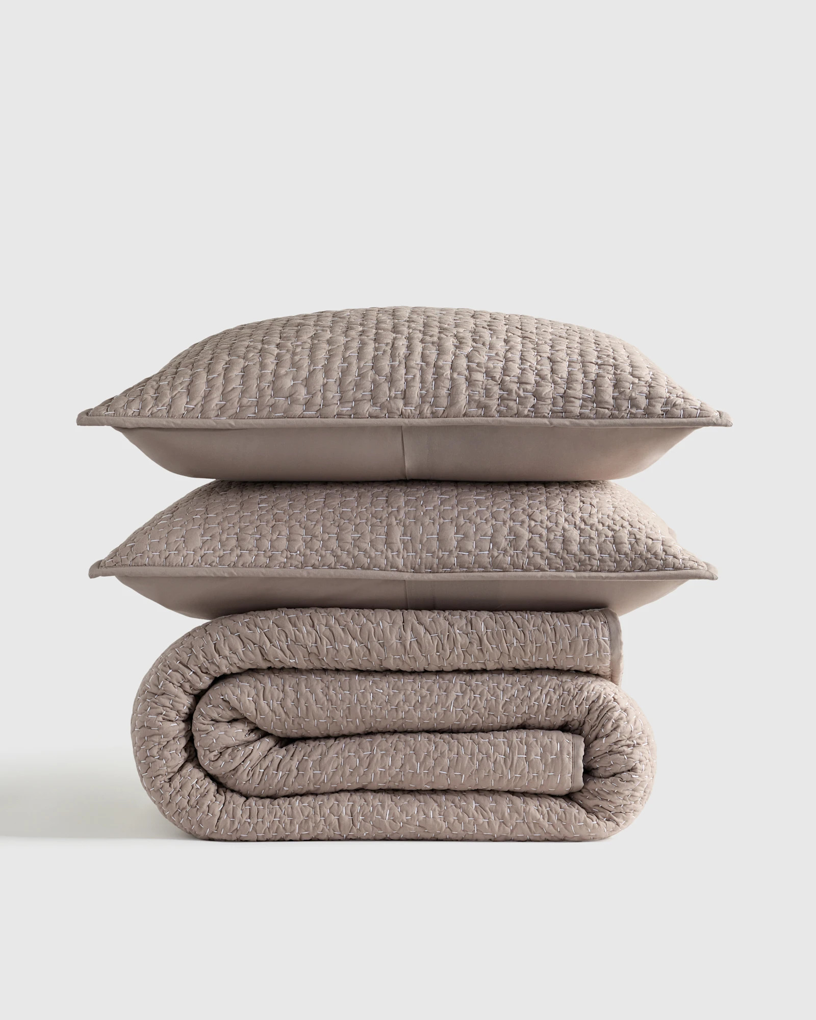 Quince | Hand Stitched Quilt Set in Stone, Size Twin, Organic Cotton | Quince