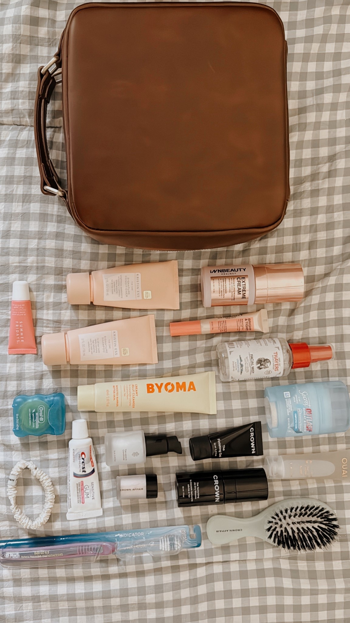 The Charlotte from Andar is the most versatile bag! It’s a makeup bag primarily, but I recently used mine to hold my toiletries for my hospital bag! 

#LTKBaby #LTKBeauty #LTKItBag