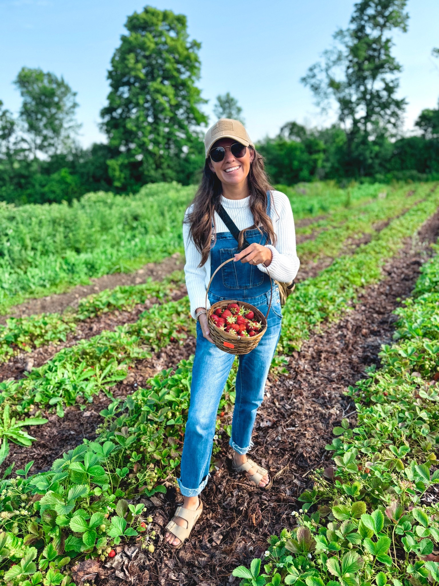 my overalls are a few years old & the color is sold out, but other washes/colors are available🍓 

Small in the sweater in ivory (use INFG-25MARISSA10 for 10% off your first order from Quince (new customers only!))



#LTKPetite #LTKSummerEdit #LTKSeasonal