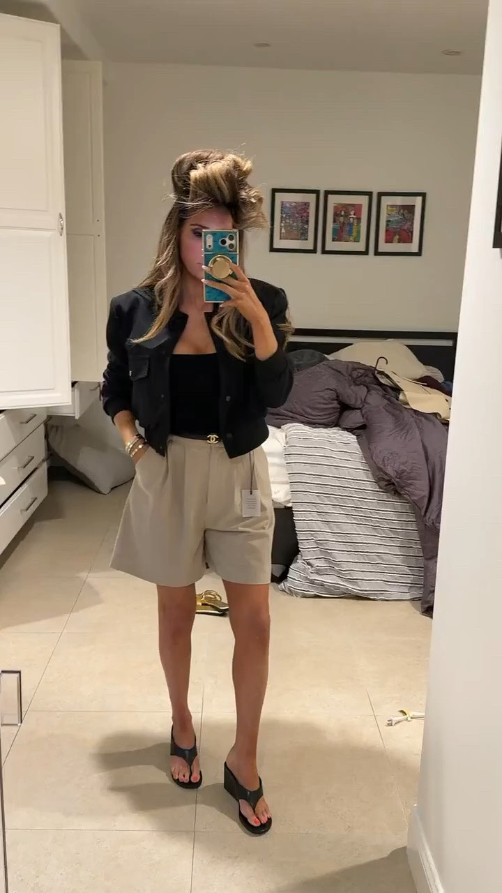 Help me pick a lunch fit! Wearing a small in the shorts and medium in the dress! 

Zara fashion, Zara finds, Lunch outfits, Brunch outfits, Fall outfits women, Business casual workwear, Vacation outfits, Bermuda shorts, Gemme Beauty, Emily Gemma

#LTKootd #LTKgrwm #LTKdayinmylife