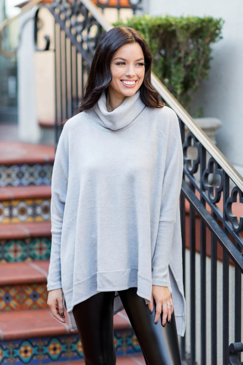 Christy Top- Gray | Avara