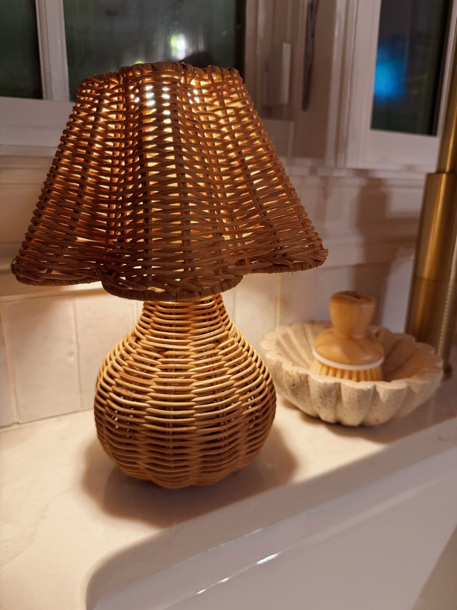 I AM SO IN LOVE🥹 this lil wireless wicker lamp is absolutely darling!!! Under $20 & it has 3 light settings + dims! So perfect for tons of spaces 🌞 COZY!!! 

Home decor / Walmart finds / better homes and gardens / Holley Gabrielle / mini lamp 

#LTKSeasonal #LTKHome