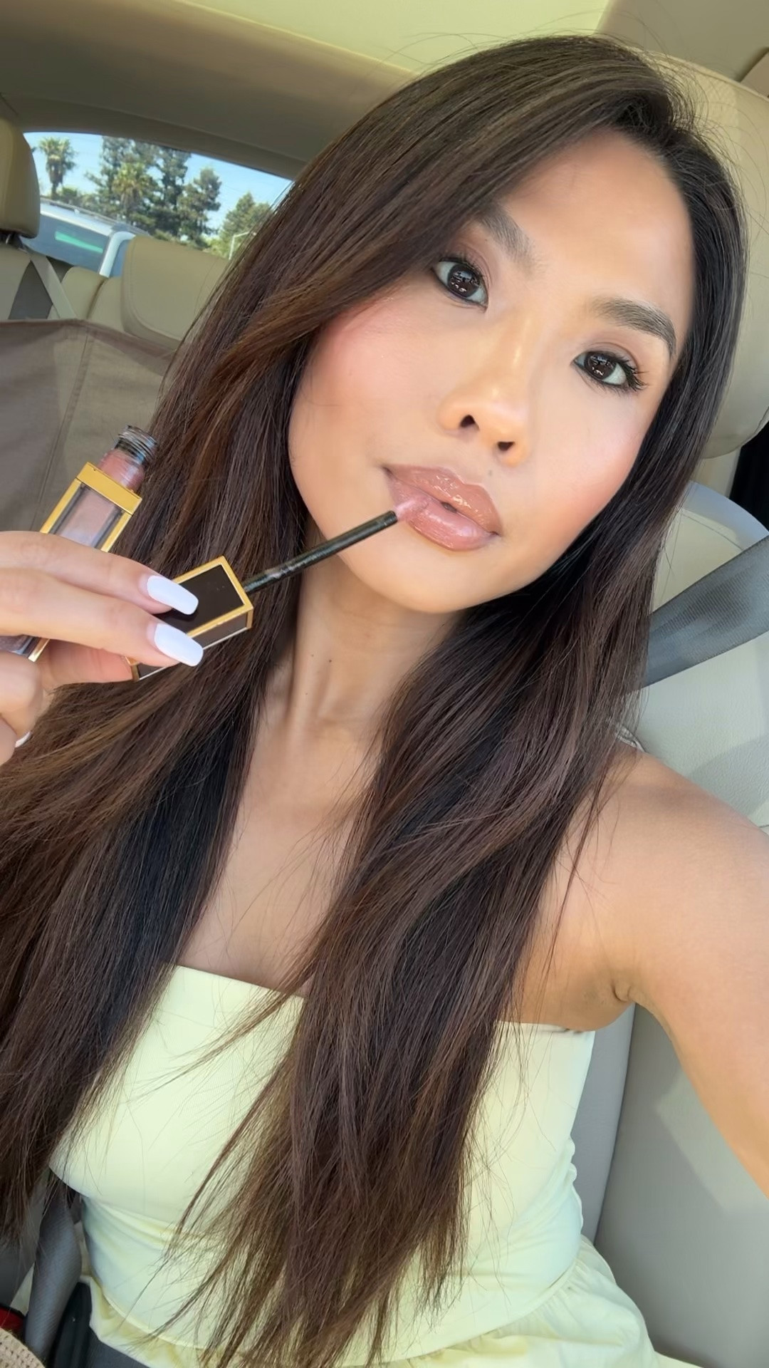 My favorite luxury gloss is 15% off! Shade is N4 east coast 💗on sale through 9/23

#LTKBeauty #LTKSaleAlert