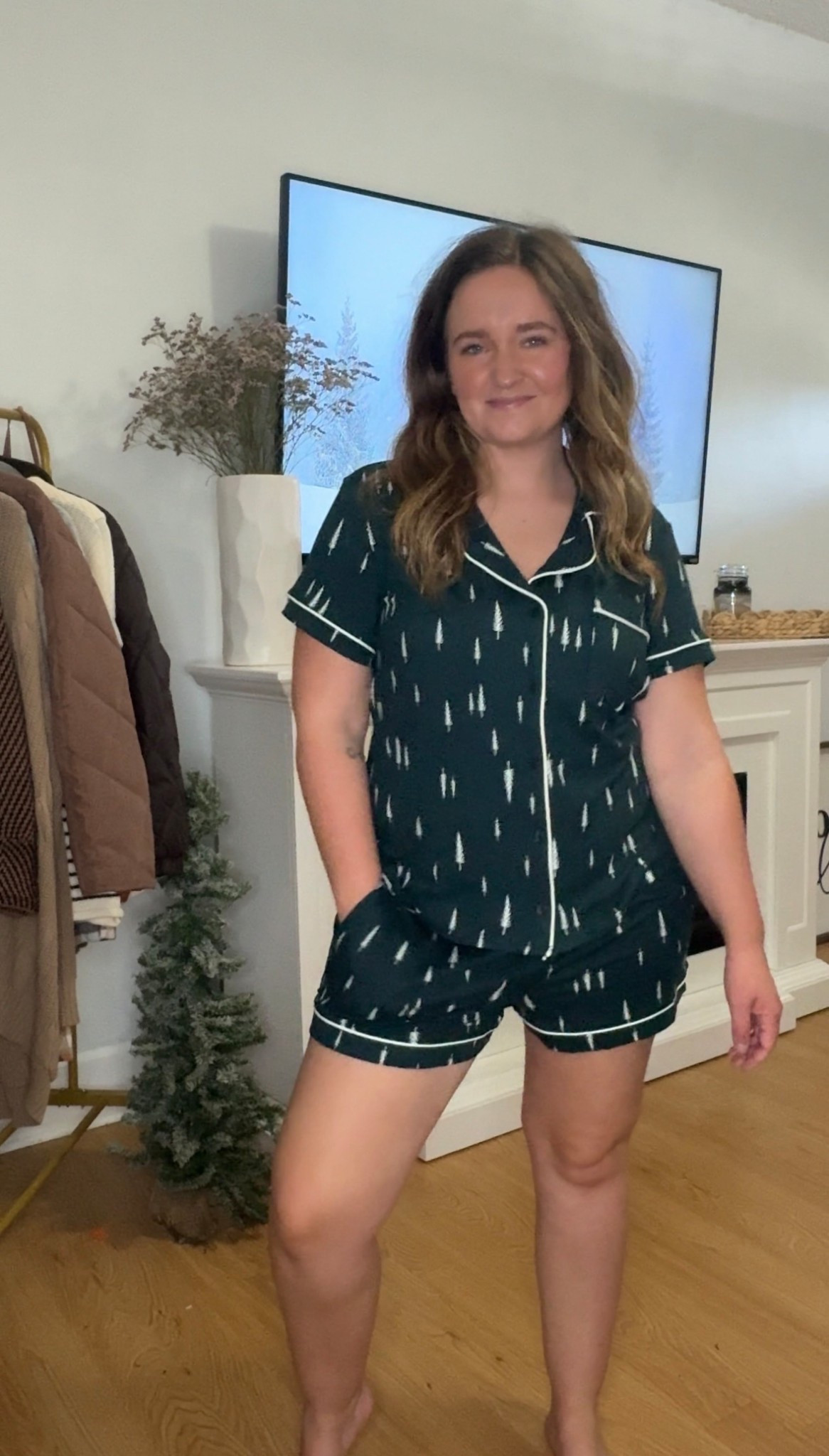 The “I want something festive but not loud” pajamas 🎄
Green piped PJ set that feels way more expensive than it is. Under $30 and comes in other prints!

#holidaypjs #greenszn #ltkcozy #festivefinds #matchingpjs

#LTKSeasonal #LTKStyleTip #LTKHoliday