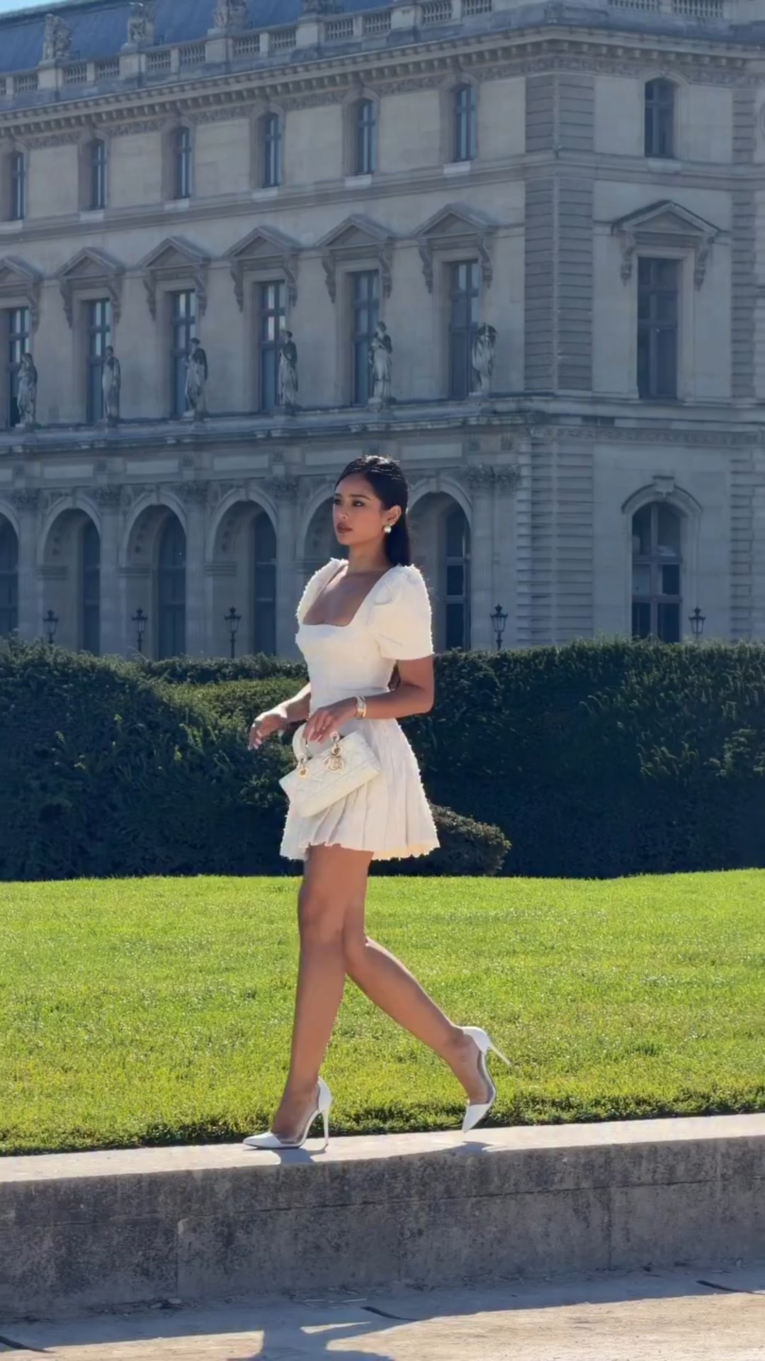 I can see my baby swinging... ✨✨