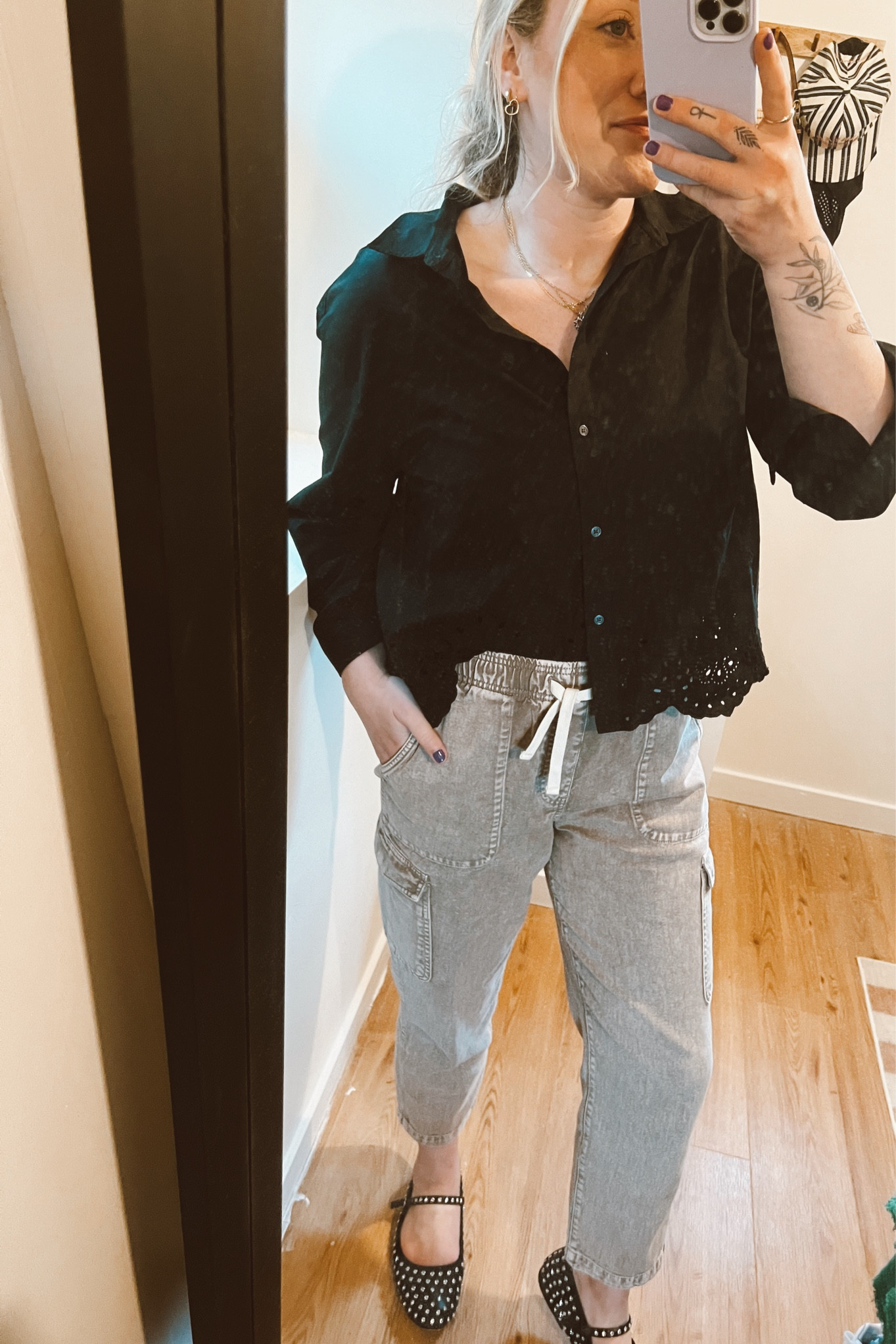 Love these cargo pants! So comfortable and go with everything! 

#LTKstyletip #LTKfindsunder50 #LTKsalealert