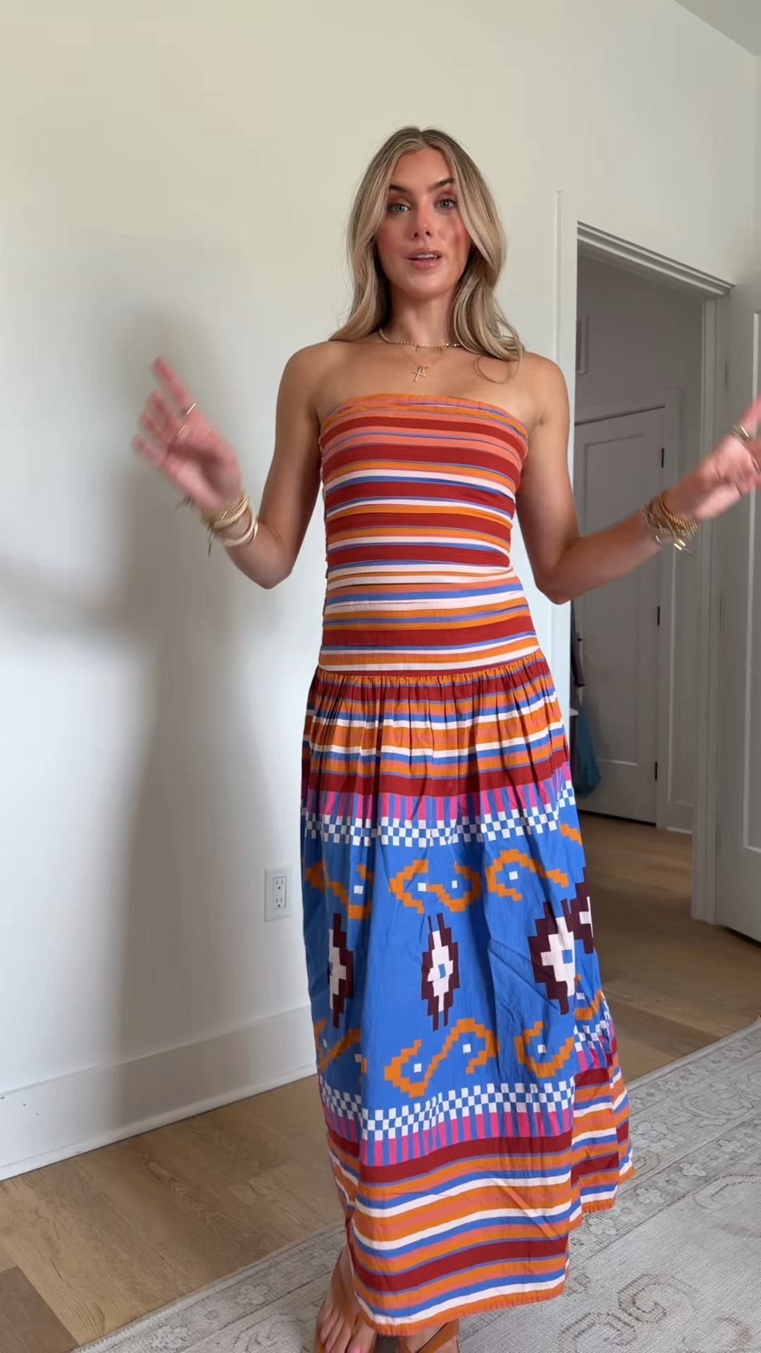 taking a vacation out of the season is impossible to find good outfits like a beach vacation in September or a colder destination in the summer that’s where @renttherunway comes in handy 👏 my code is RTRXSVOSEN50 

#renttherunway #renttherunwayhaul #rtrpartner #renttherunwaytryon #beachvacationoutfits