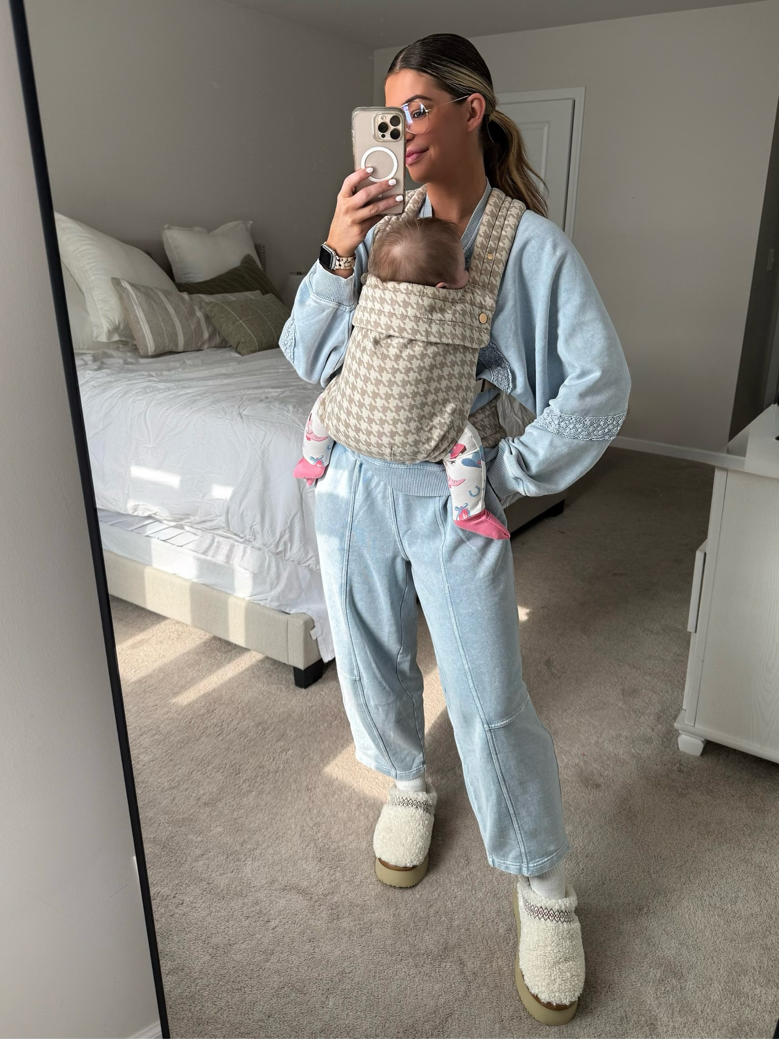 The aerie matching set did not disappoint 👏🏼👏🏼👏🏼 loving the powder blue color for spring and the embroidery sleeves! Wearing a medium in the sweatshirt and a small short in the barrel sweatpants! 

Aerie haul, Aerie try-on haul, Aerie clothing review, Aerie loungewear, Aerie activewear, Aerie new arrivals, Aerie leggings review, Aerie cozy collection, Aerie sale finds, Aerie outfits 2025, casual mom outfits, mom-friendly fashion, stylish mom wardrobe, comfortable outfits for moms, affordable mom fashion, postpartum-friendly clothes, easy mom style, everyday outfits for busy moms, fashion tips for moms, mom life fashion haul

#LTKMostLoved #LTKSeasonal #LTKMidsize