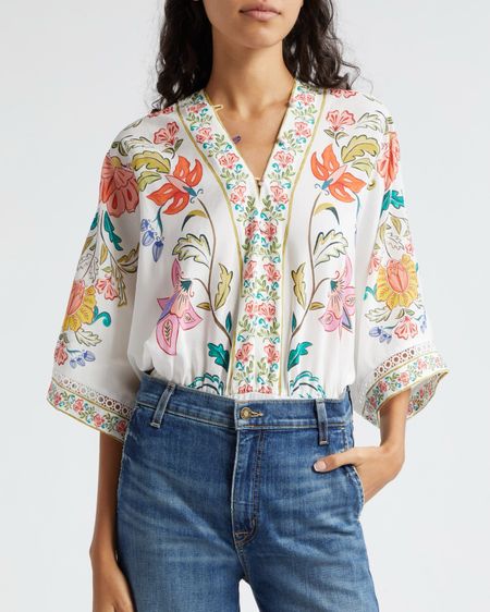 Floral Top

Date night outfit
Spring outfit
#Itkseasonal
#Itkover40
#Itku