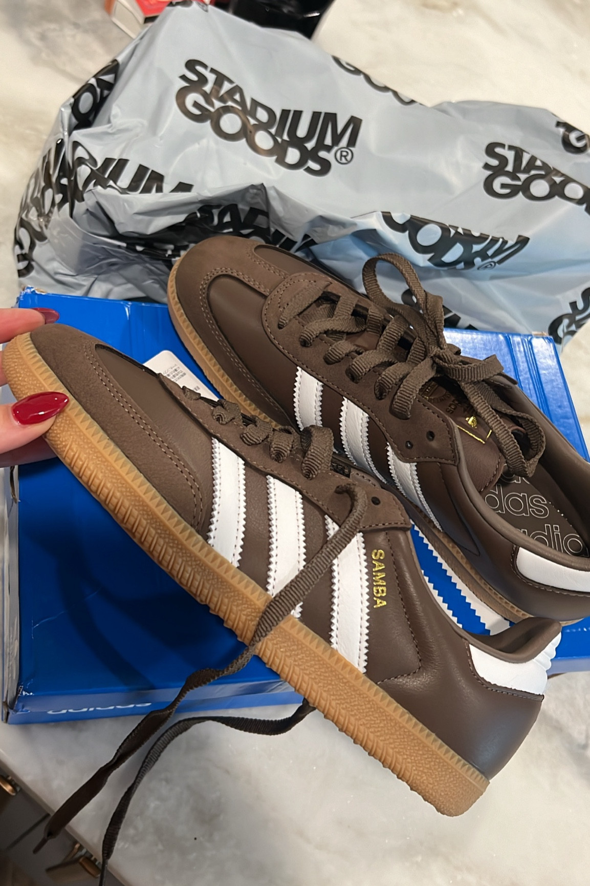 The chocolate brown are you kidding me 🔥🔥🔥🔥

#LTKShoeCrush #LTKU #LTKSeasonal