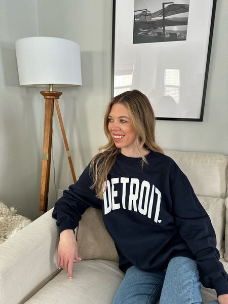 #ad Let’s go Lions! I love this Detroit sweatshirt from Kiloh + Co. Check out this sweatshirt and more of my favorite pieces!

#LTKSeasonal #LTKMostLoved