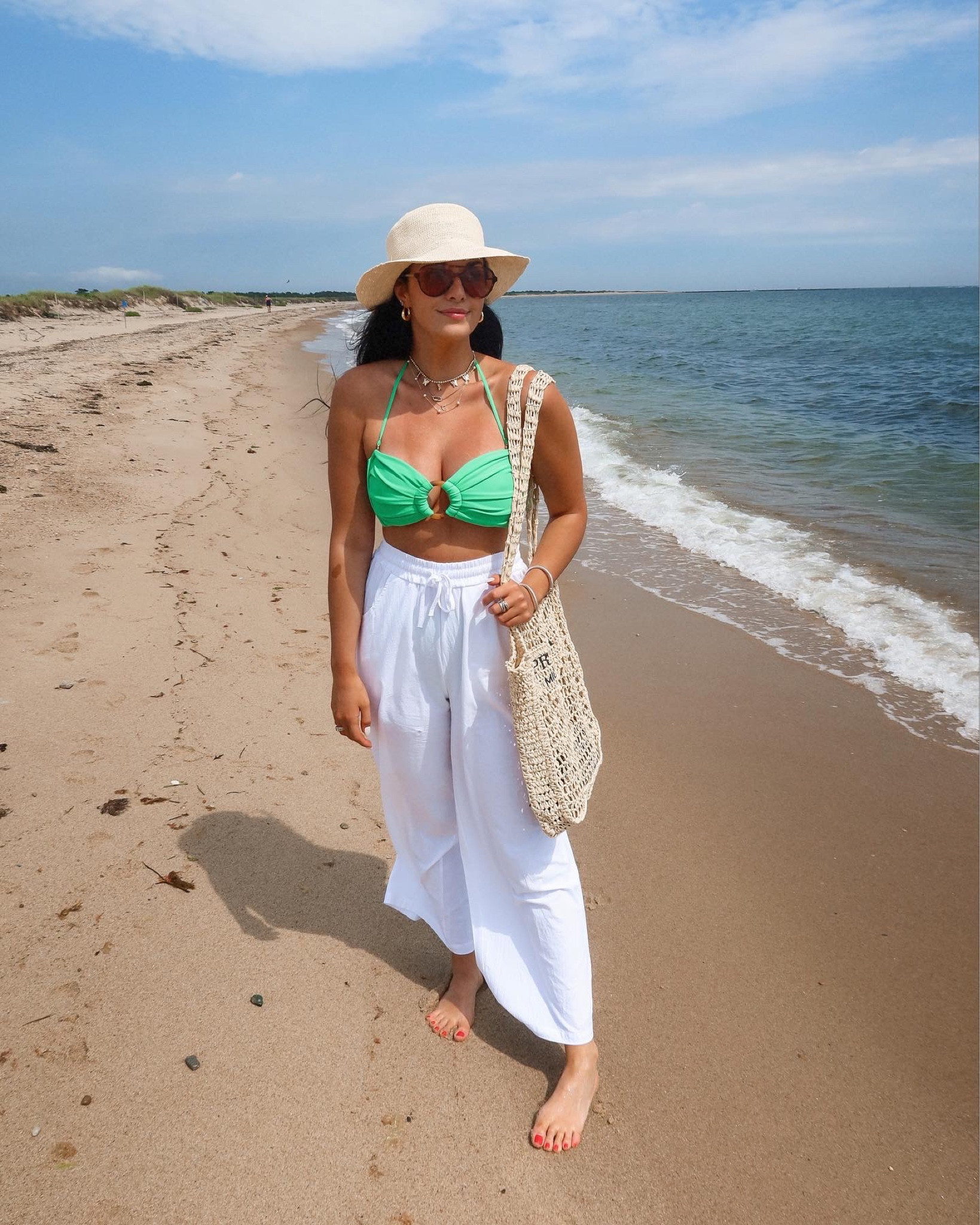 Beach look // flattering swimsuit 