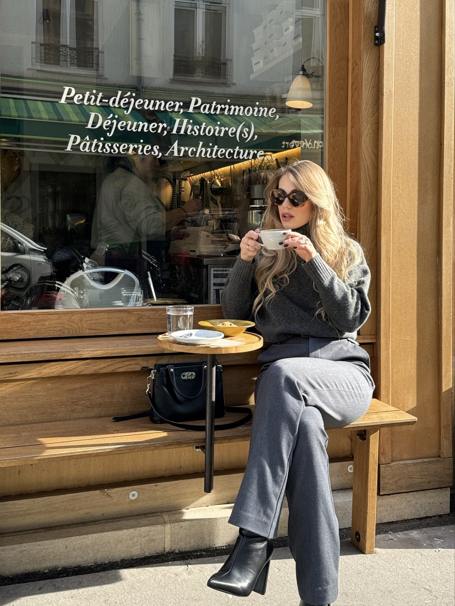 Grey look, fall outfit, winter outfit, what to wear this winter, grey look, grey coat, grey pants, grey knit, knitwear

#LTKfrance #LTKwinter #LTKeurope