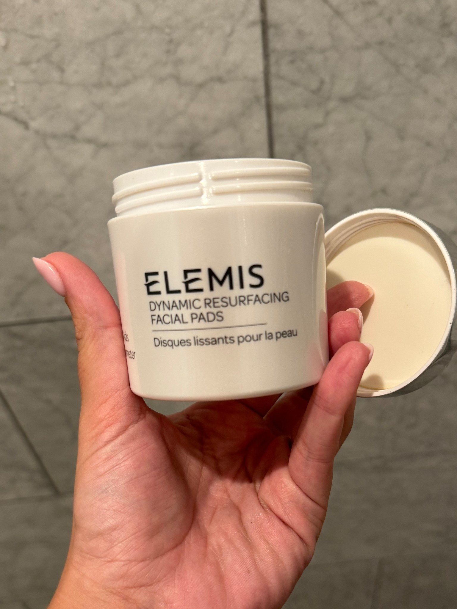 On lightning deal ⚡️🛍️ beauty, skincare - Elemis resurfacing pads are currently 50% off! 

#LTKBeauty #LTKSaleAlert