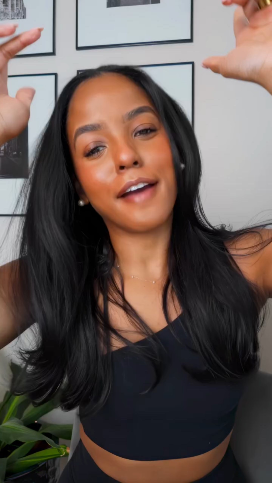 You can’t have it all..💀 When it comes to getting fit and hitting the gym, there are always going to be some sacrifices. And for your hair, that means it’s not gonna always look fresh because you’re going to sweat. Now this routine will help to minimize the effects of the gym on your blowout or silk press but it’s not 100% fool proof. You’re gonna have to pick.. hot body or hot hair🤷‍♀️. So here’s what has worked for me:
1. I brush the edges but never really comb my hair.
2. I use a light oil to reduce friction and breakage
3. I smooth the edges and tuck the ends 
4. I use the @gymwrap because it’s sweat wicking (5 years and counting)
5. I air dry or blow dry using my @t3micro hairdryer 
Nothing much has changed since the last version but let me know if you have any other questions ✌️

#gymhair #silkpress #silkpressmaintenance