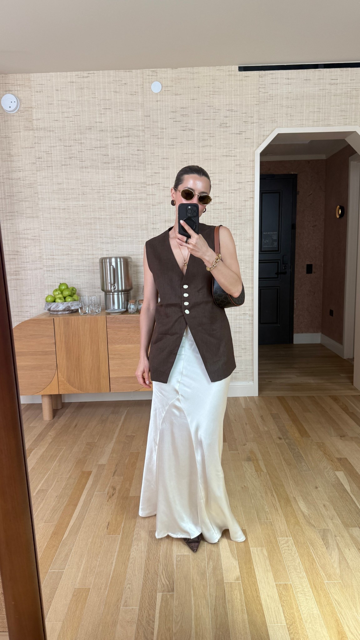 How to style a Natural blazer vest