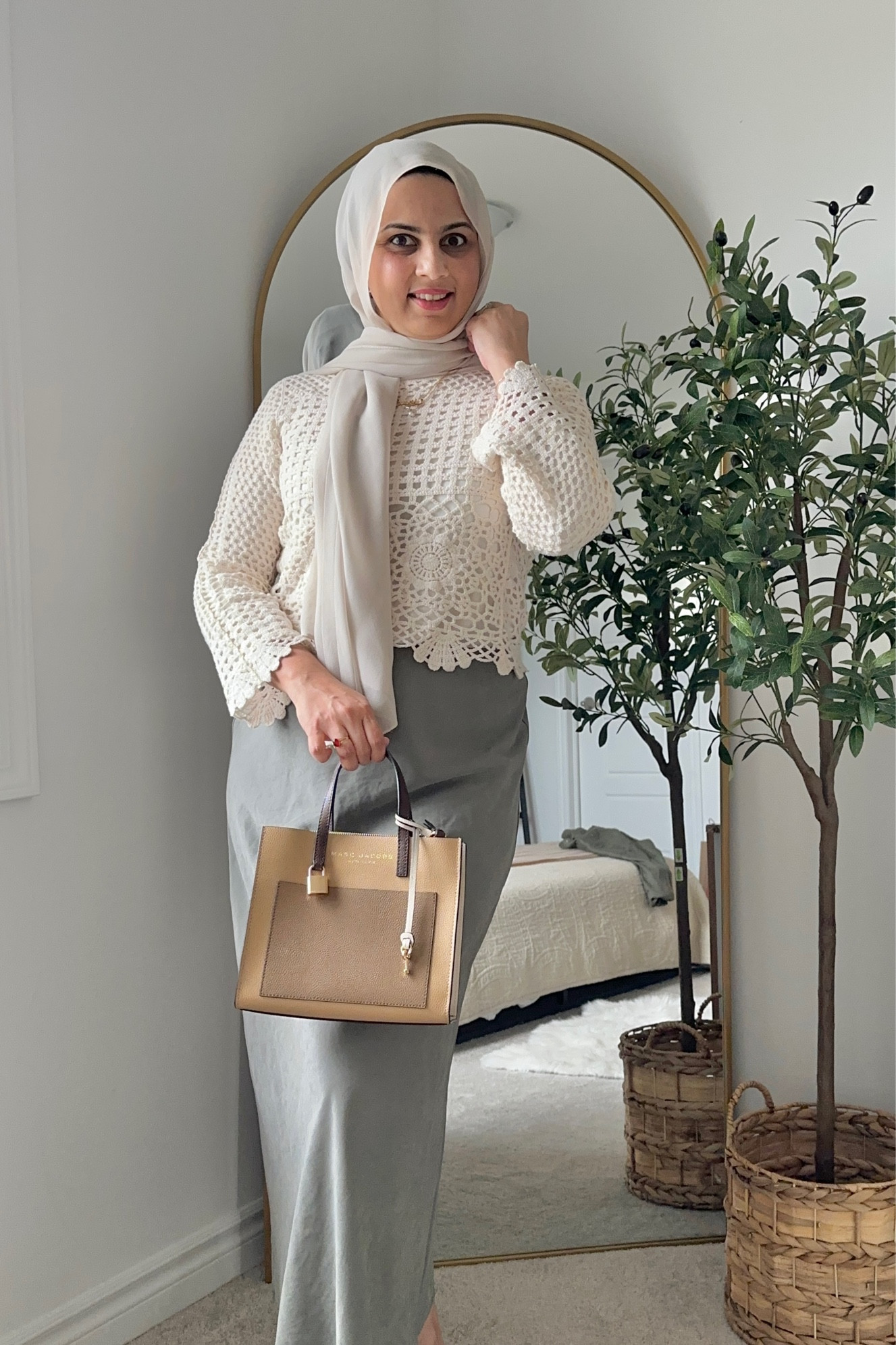 The most versatile skirt ! This is size medium but I would size up  .

#LTKcanada #LTKsummer #LTKmodest