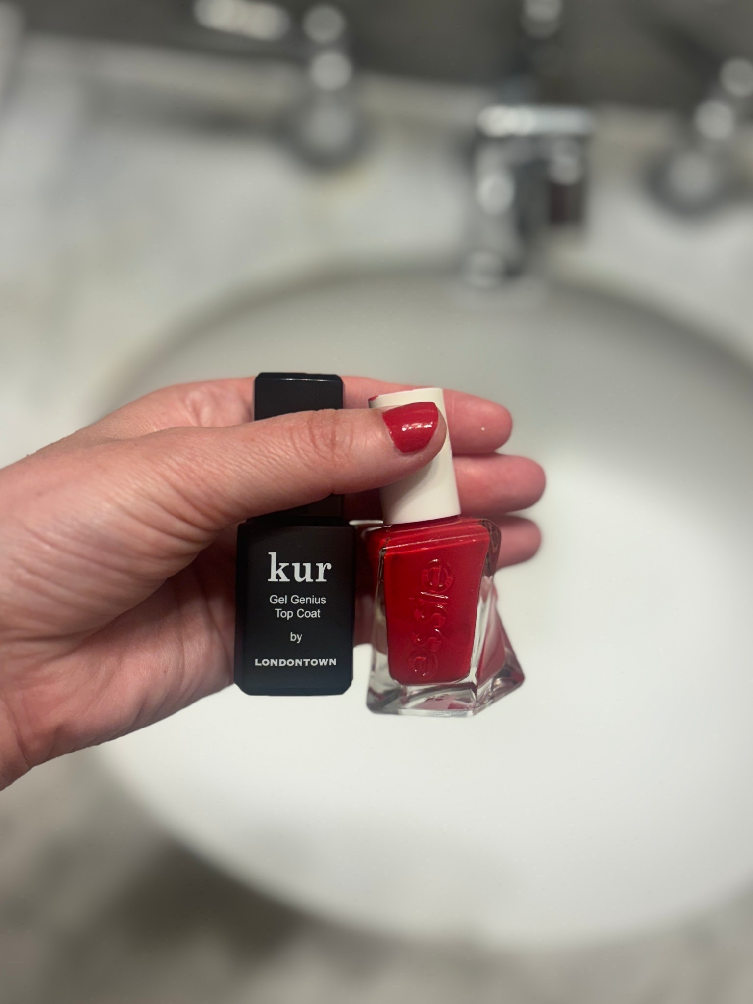 Quite the duo!! Best top coats that’s super fast drying and gives a gel like finish!! #fourthofjuly #nailinspo 

#LTKBeauty