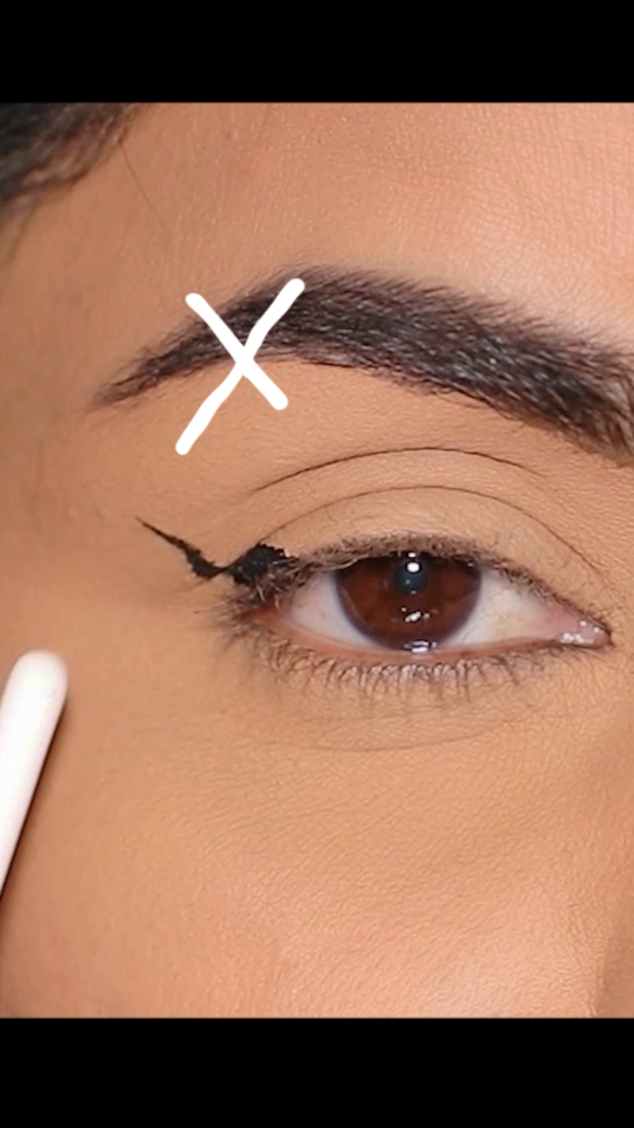 Here’s a soft winged eyeliner style on Hooded Eyes that you’ll absolutely love!
 
❤️Deets:
inglot gel liner
āthr beauty moonlight crystal palette
GXVE Can't Stop Staring Mascara

#LTKbeauty #LTKstyletip