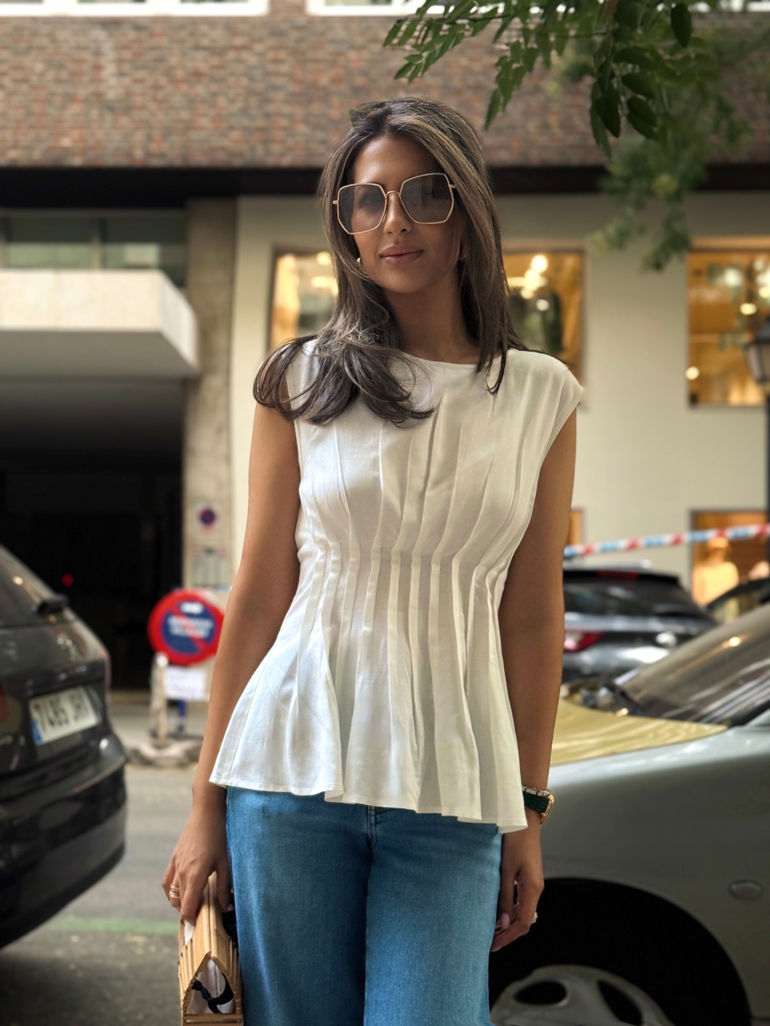 Top - linked size XS (Discount code: Jasmina15) 
Jeans - linked size 24 
Sandals - Hermes Oasis 
Bag - linked 
Sunglasses - linked 

#LTKSeasonal #LTKStyleTip #LTKPetite