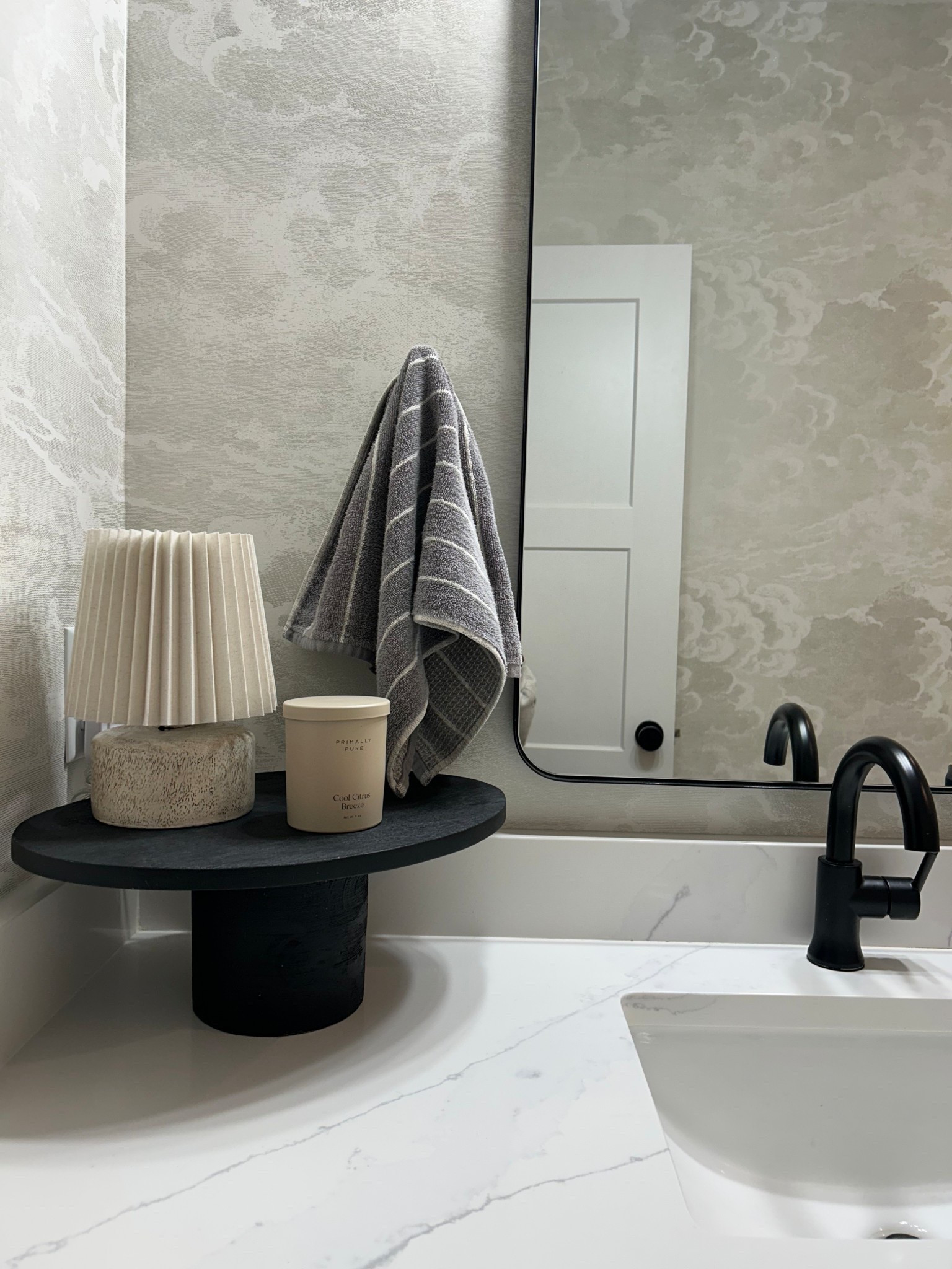 Anthro 30% off sale! My favorite wallpaper source  

#LTKHome #LTKCyberWeek