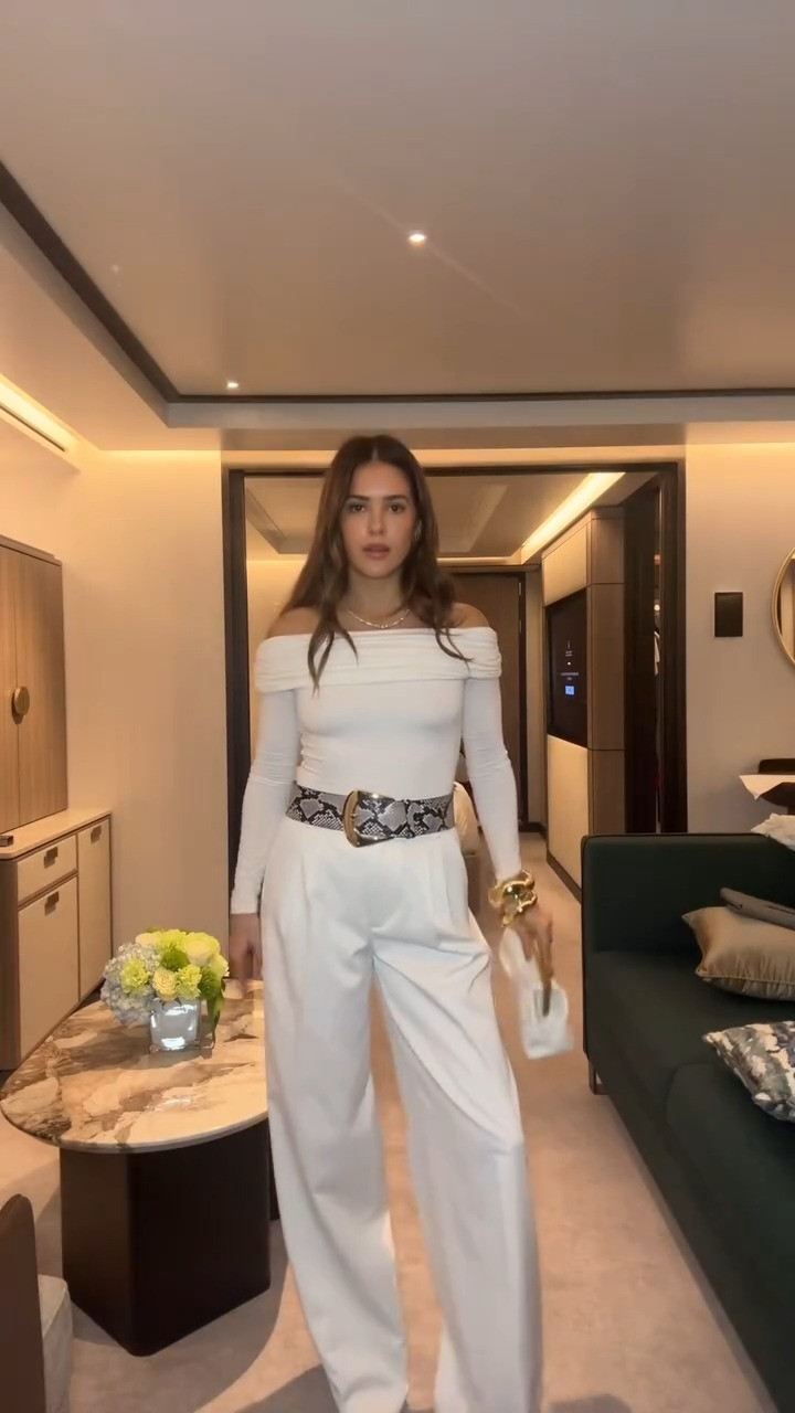 Which belt would you have worn? 🙊 

 #LTKStyleTip