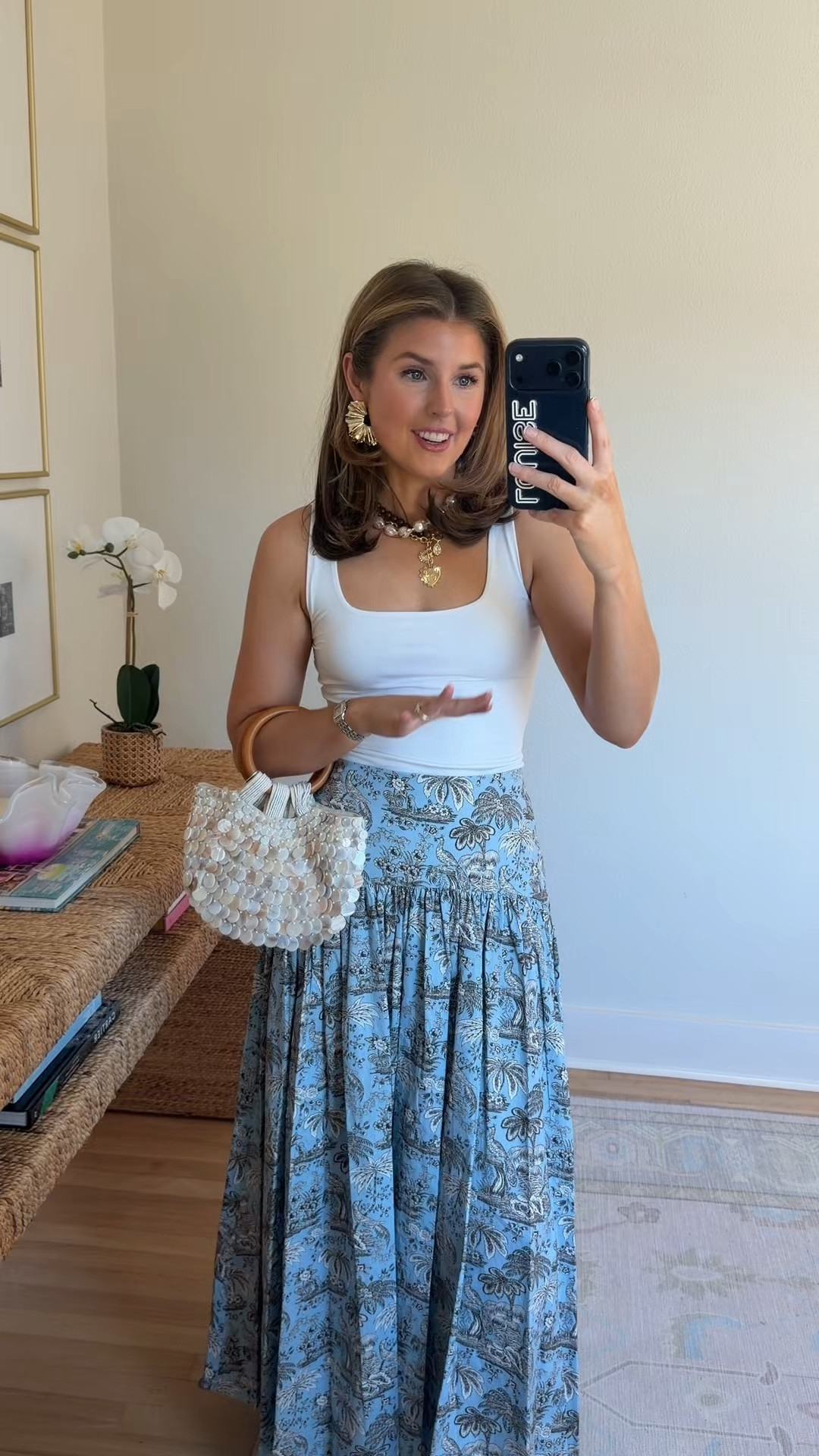 Resort wear outfit idea! Wearing an XS in tank and 4 in skirt!