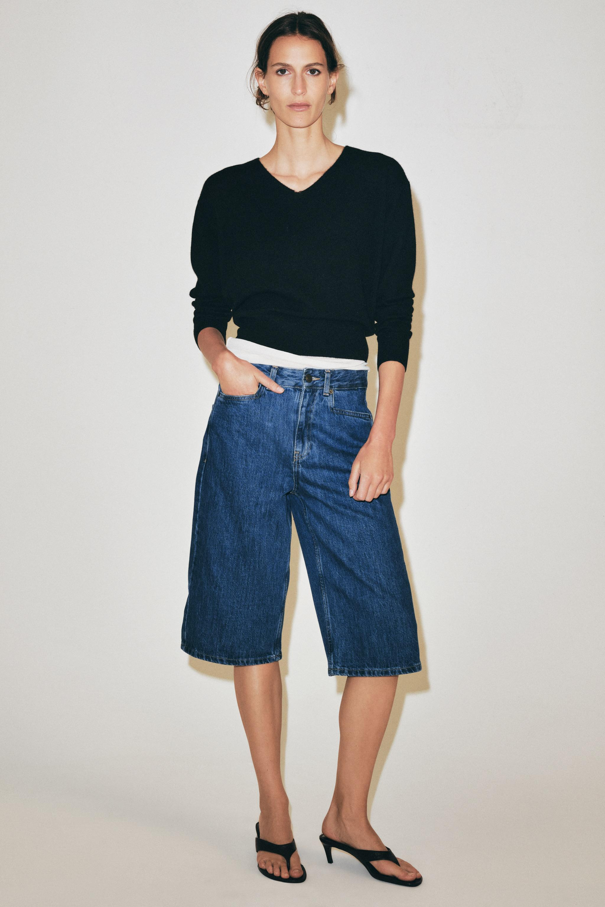 MID-RISE - REGULAR FIT - STRAIGHT LEGZARA WOMAN COLLECTIONMid-rise shorts with belt loops at the ... | Zara US