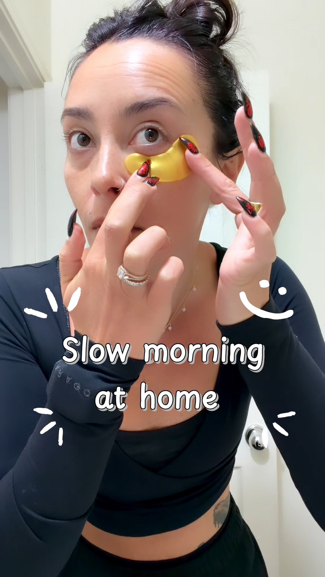 Happy December, HOTTIES✨
A little peak into a slow morning at home.

Morning vlog 
Holiday shopping
Gift guides
Cyber Monday
Cyber Week
Gifts for her
Morning routine


#LTKmorningroutine #LTKCyberWeek #LTKvlog