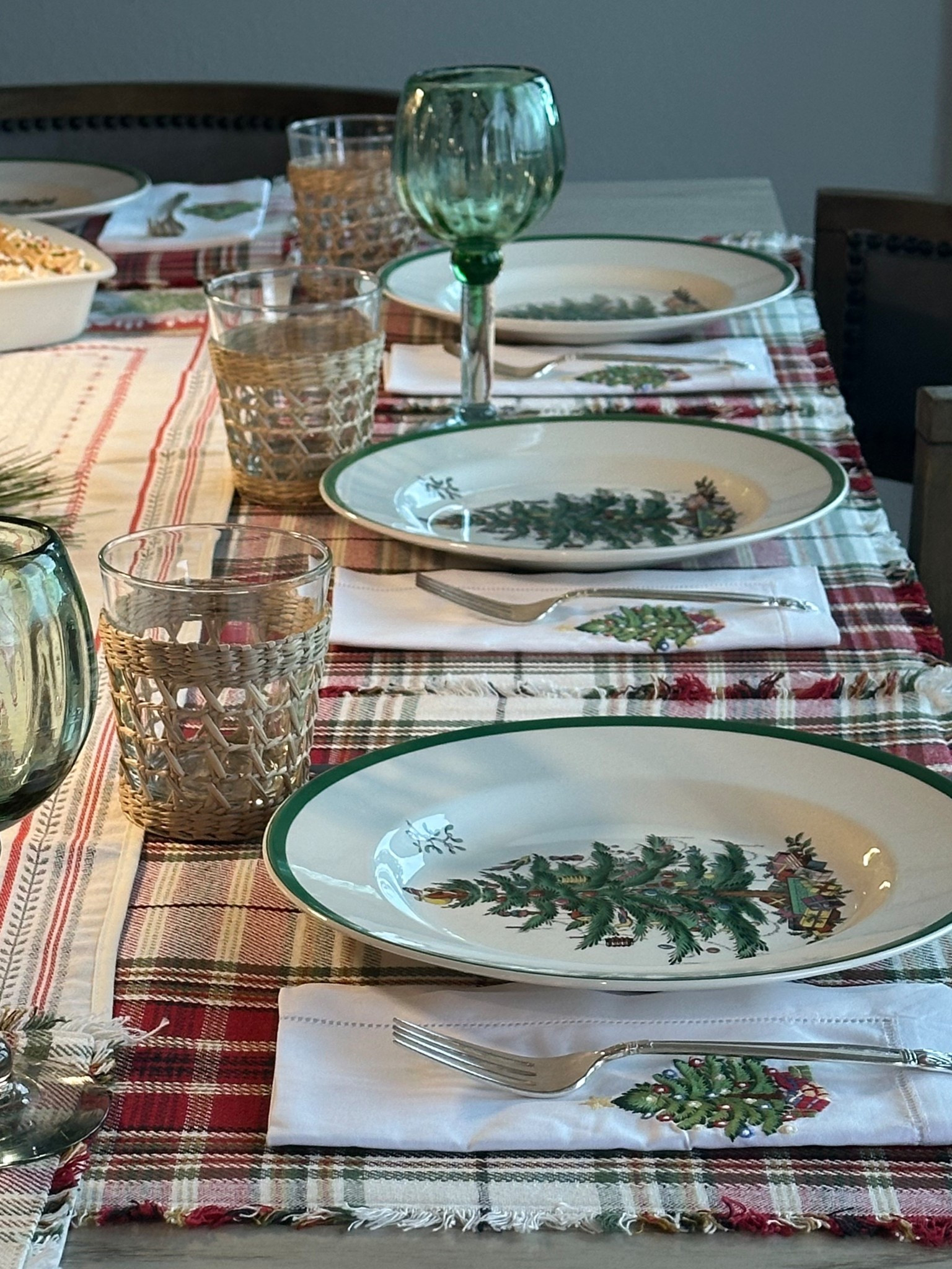 Spode Christmas Tree has been a holiday classic for over 80 years, and it’s easy to see why. Its timeless charm instantly warms a table and works beautifully in any setting—from relaxed family dinners to a more refined celebration.
These pieces bring tradition, nostalgia, and a touch of festive magic to every meal. Shop the look below. 🎄✨

#HolidayTablescape #ChristmasHomeStyle 

#LTKCyberWeek 

#LTKHoliday #LTKHoliday #LTKHome