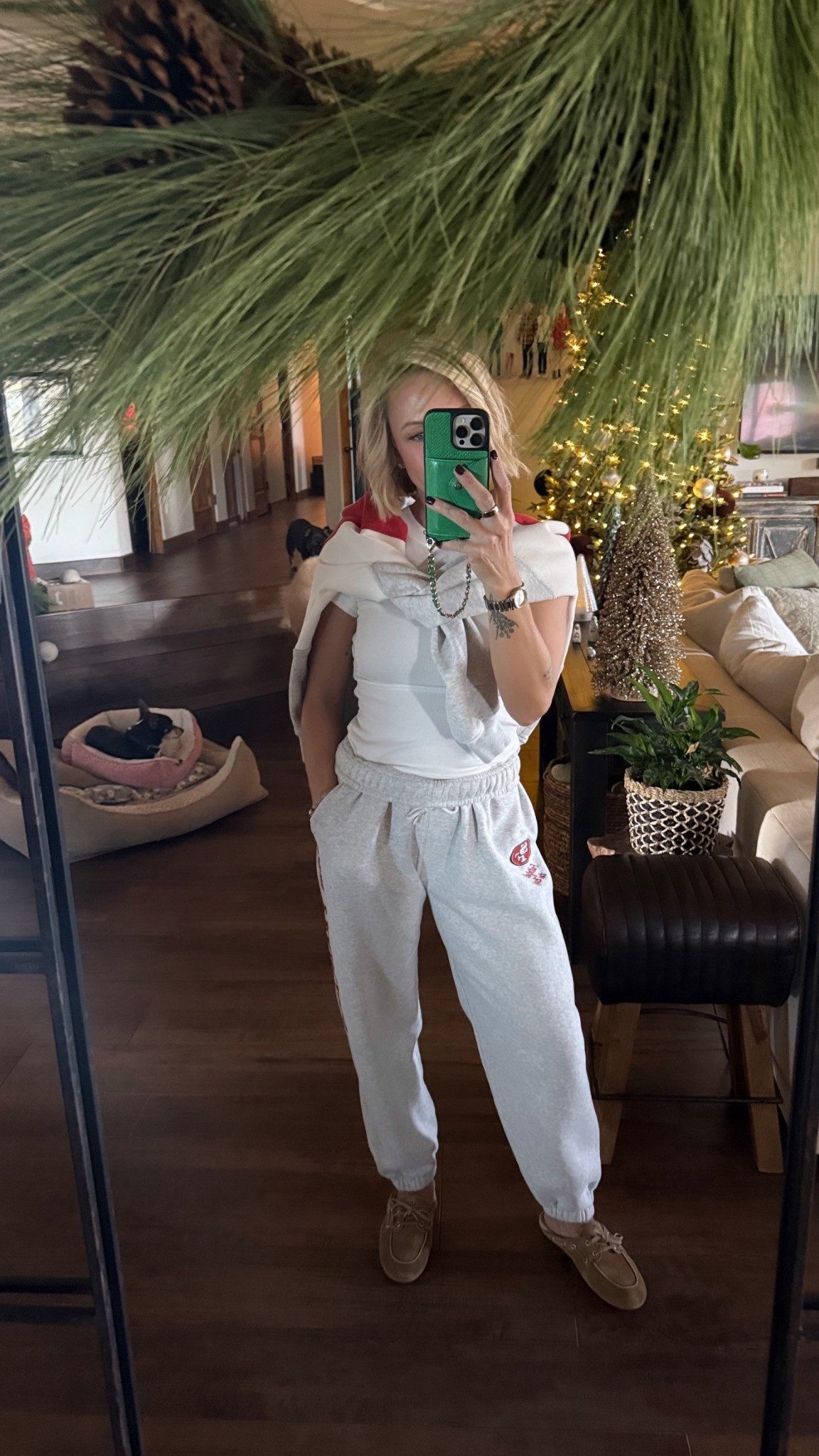 Wearing small in both sweatshirt and sweatpants 

#audrey #abercrombie #thanksgiving 

#LTKCyberWeek