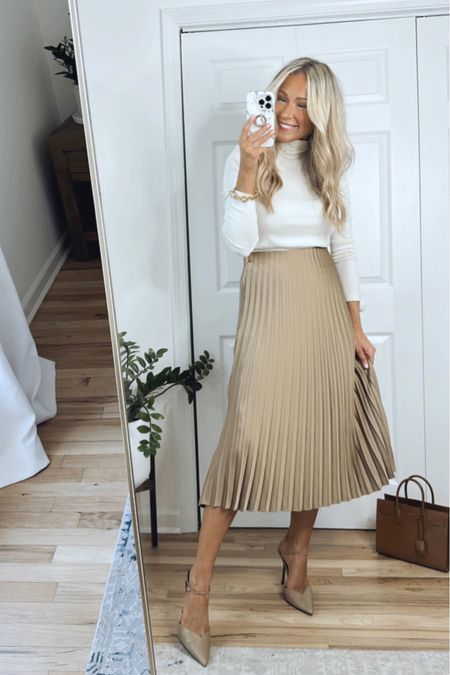 Camel pleated skirt outfit 