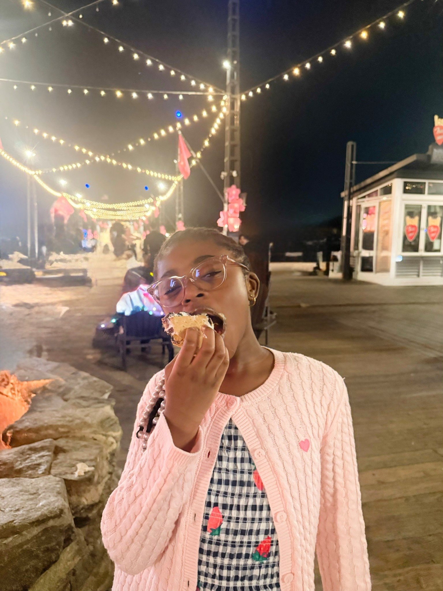 A family night out ends with smores 

#LTKdayinmylife #LTKmomlife