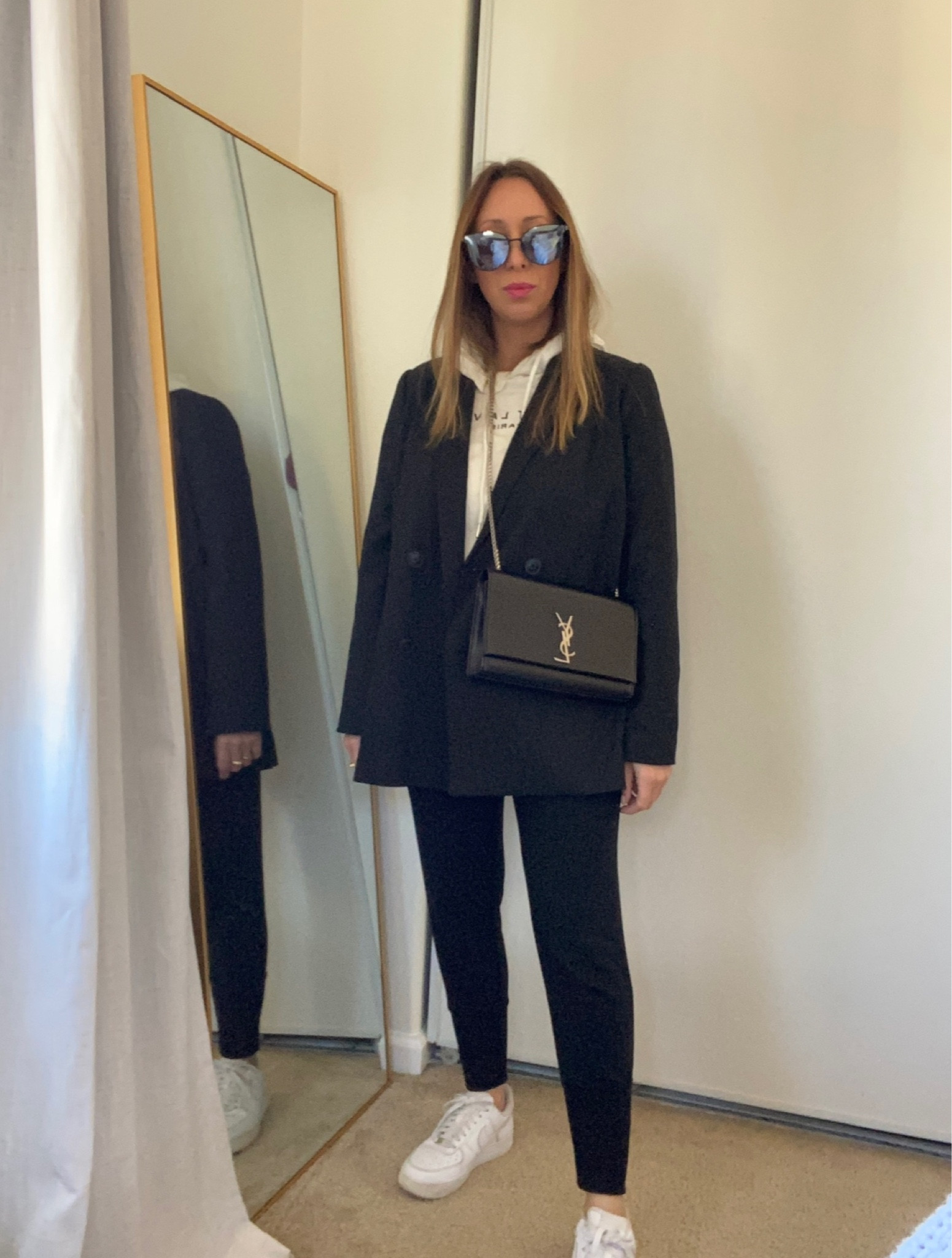 Black blazer sweatshirt leggings casual outfit with blazer 