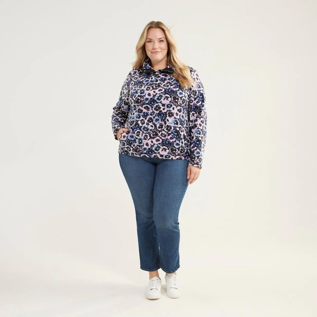 Sporty Fleece Pullover | Vera Bradley