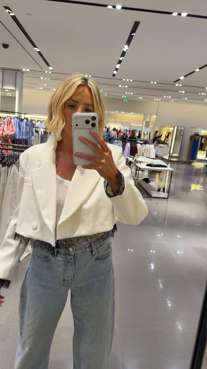 The perfect cropped lace trim blazer 🔥🔥🔥 my denim is on major sale!