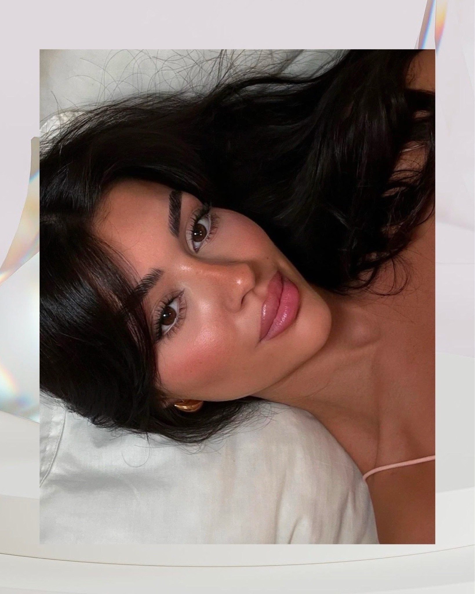 8 Products For Flash Photography Proof Makeup - Perfecting a flawless makeup routine requires skill and precision, but achieving flash photography proof makeup adds an entirely different dimension. Especially for significant events and gatherings where you anticipate numerous photographs throughout the day, looking and feeling your absolute best is crucial. To avoid looking flushed out for photos, you should carefully choose your lineup of products. We’ve made it our mission to source the best makeup finds that will ensure you look good in every single photo. Read ahead to discover how to be camera-ready at all times. #makeup #beauty // Continue reading on TheCoolHour.com

#LTKSeasonal #LTKHoliday #LTKbeauty