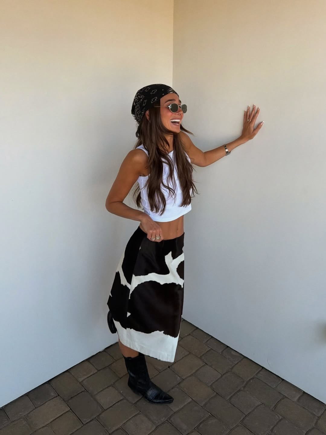 Cowhide for stagecoach? Groundamnnnbreaking 🖤🐮🤠


#LTKSeasonal #LTKFestival #LTKootd