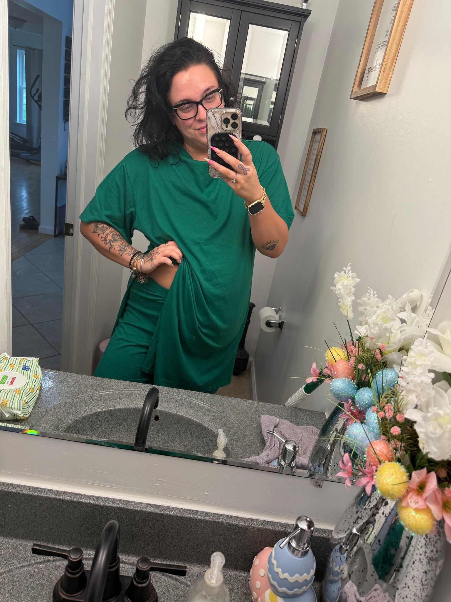 Lounging cleaning around the house! Gonna tag some of my fav items too 😘 

#LTKPlusSize #LTKHome #LTKActive