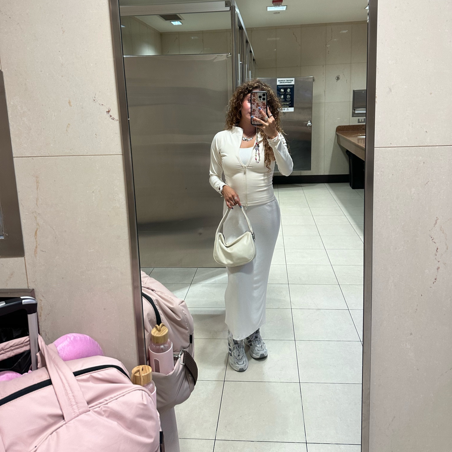 Airport outfittt 🤍☁️✈️

#LTKActive #LTKxNSale