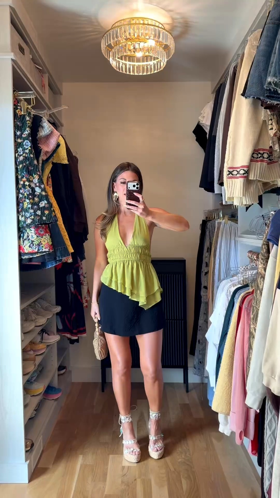 abercrombie black sienna skort styled for everyday wear, spring events and resort 

i do a xs skort & small tops

Vici code: emerson30
electric picks: emerson20

Resortwear
Destination wedding
Summer party
Spring event
Swimwear
Pool day
Coverup
Floral
Crochet
