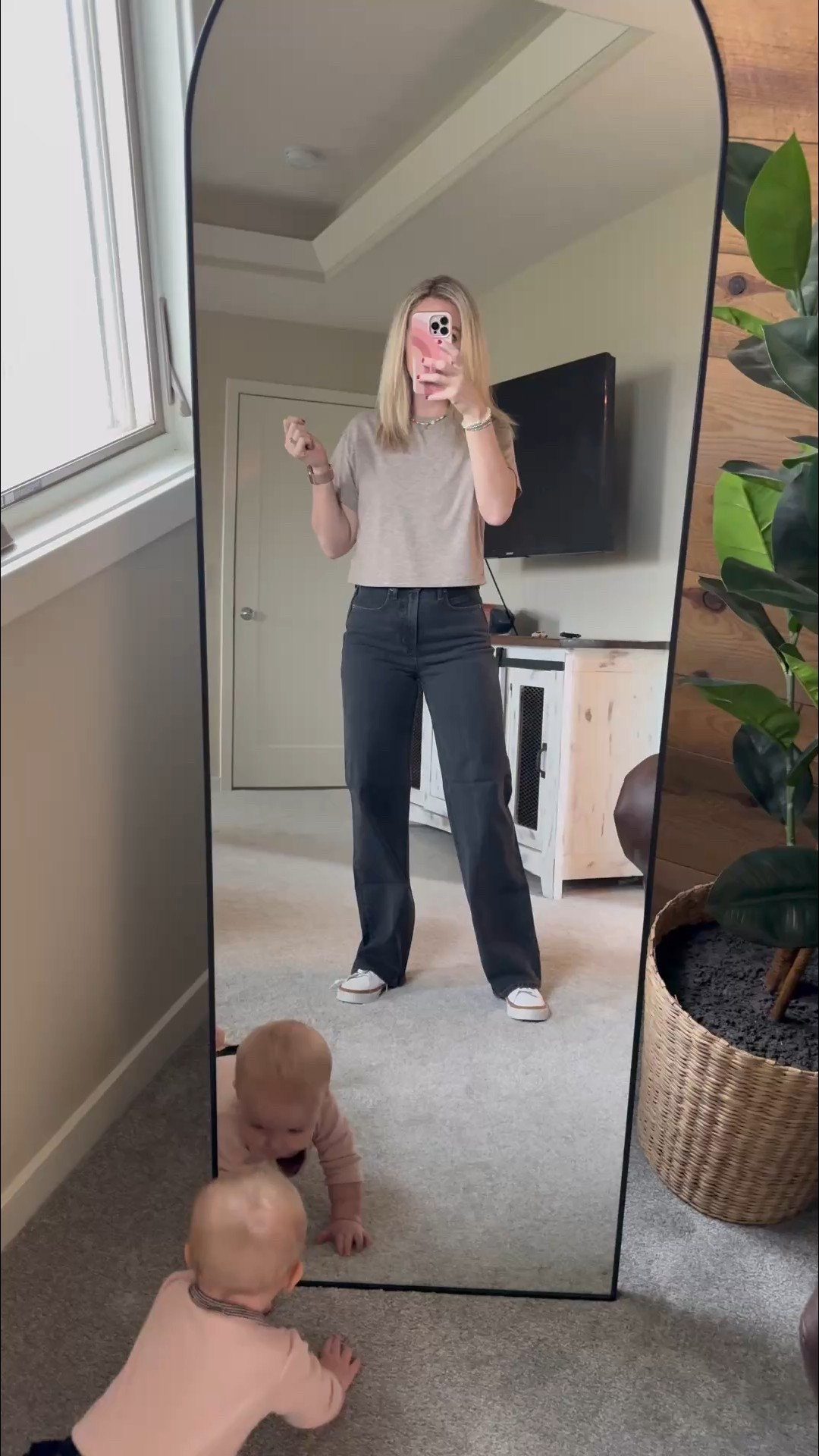 Casual mom outfit 
Sky high, wide leg black denim 
Cropped casual top 

#LTKSaleAlert #LTKFindsUnder50 #LTKStyleTip