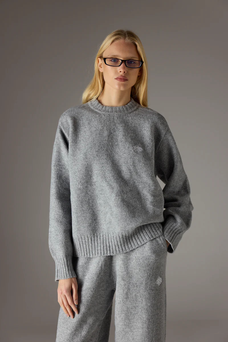FLUFFY KNIT EMBLEM EMBROIDERED CREW - GREY MARL | The Couture Club