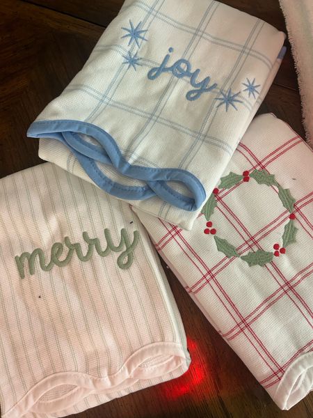 The sweetest Christmas kitchen towels for the holidays!   

#LTKfindsunder100 #LTKGiftGuide #LTKhome