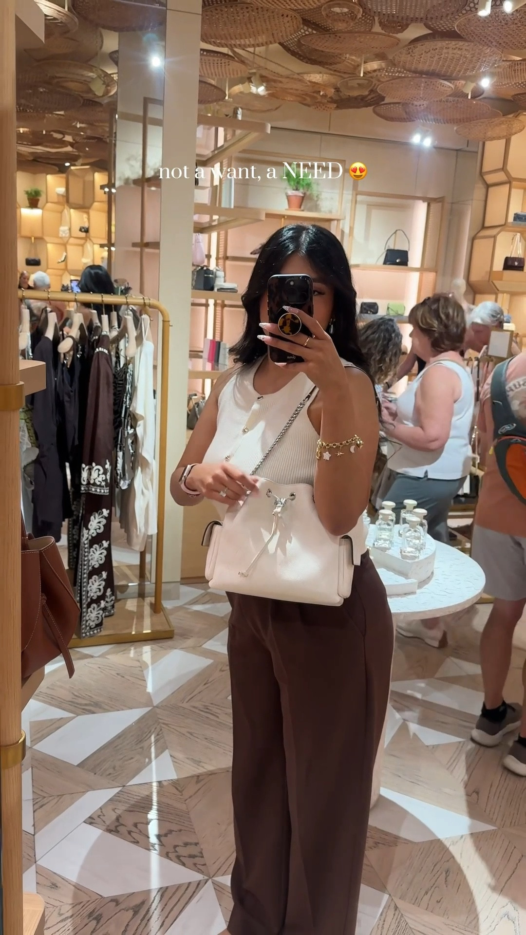 absolutely stunning bag ! 😍✨ 